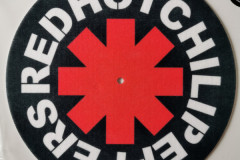 redhotchilipeppers-slipmat-logo-2023